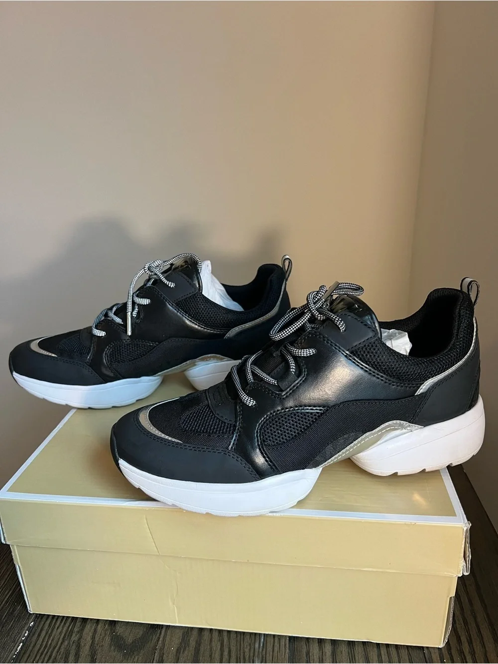 Michael Kors Octavia Trainer Tech
